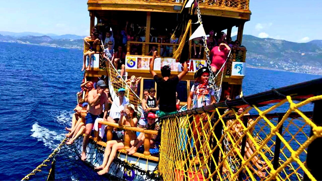 Alanya Korsan Tekne Turu