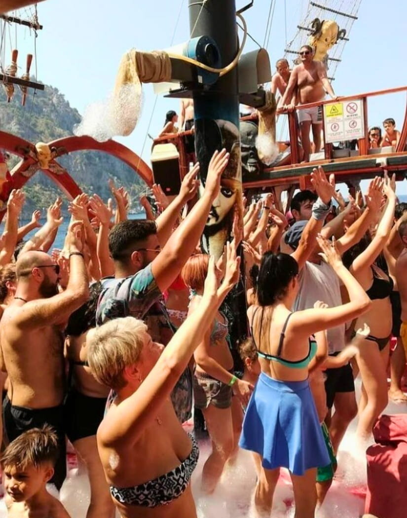 Fethiye Kelebekler Vadisi Tekne Turu - Black Pearl 