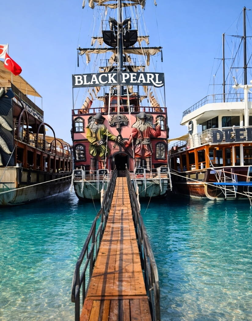 Fethiye Kelebekler Vadisi Tekne Turu - Black Pearl 