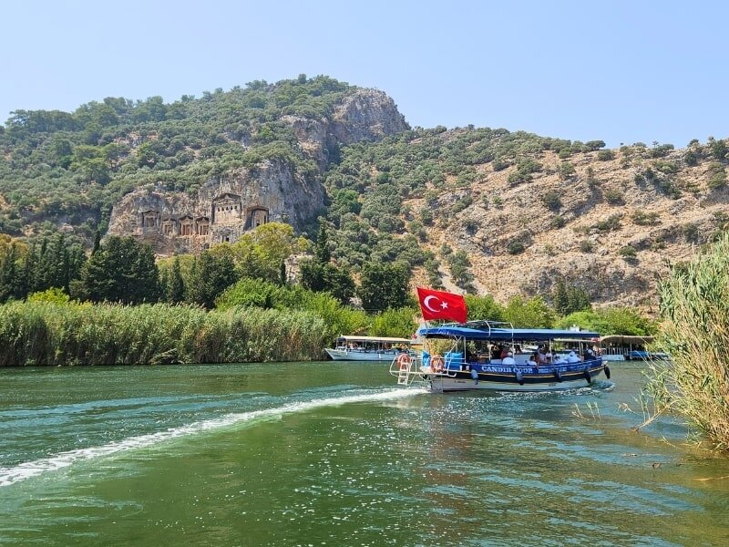 Dalyan'a Geçiş | Küçük Teknelerle