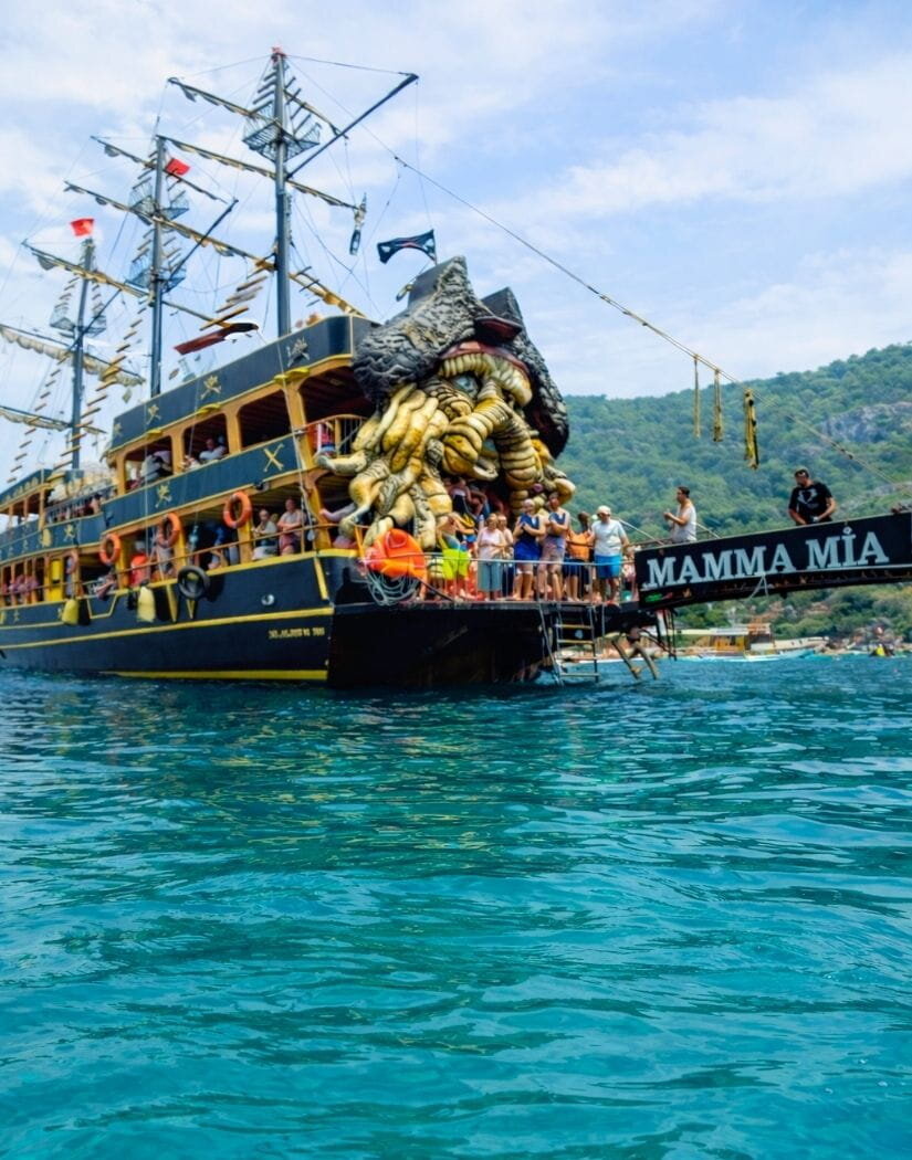 Marmaris Mamma Mia Korsan Tekne Turu