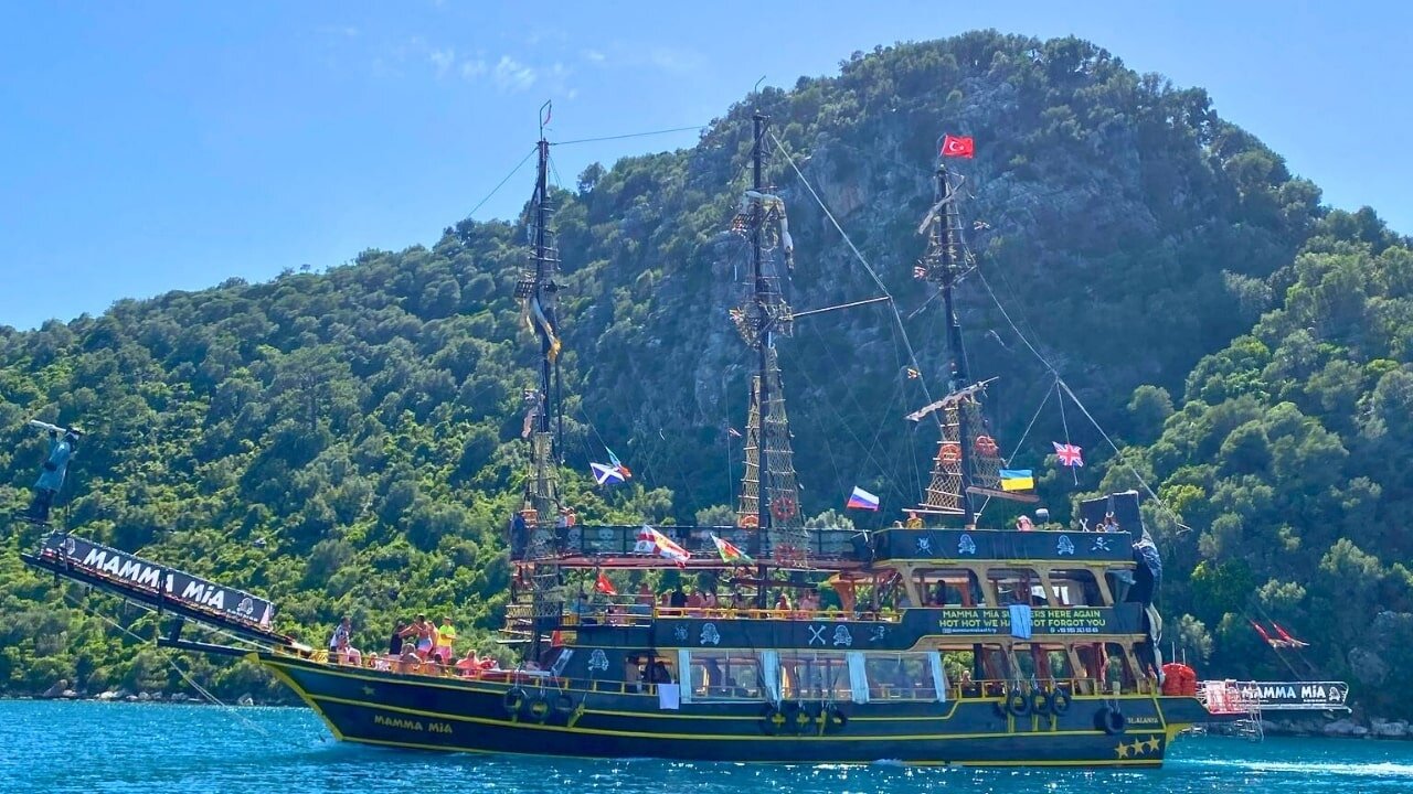 Marmaris Mamma Mia Korsan Tekne Turu
