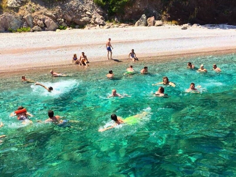 Yeşil Deniz | Son Yüzme Molası